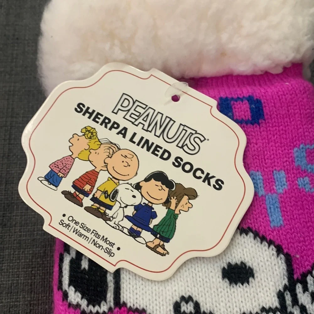 Peanuts NEW Snoopy Sherpa Lined Socks One Size Fits Most Soft Warm Non Skip